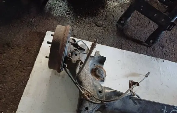Mitsubishi Colt Rear axle beam 