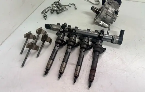 BMW 1 F20 F21 Fuel injection system set 0445110601 7798446 0445010519