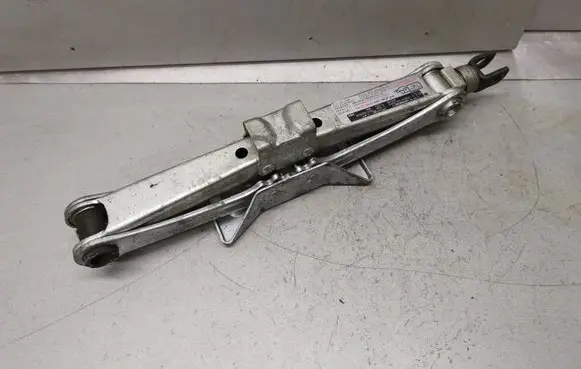 Honda FR-V Lift Jack 