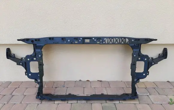 Hyundai i30 Radiator support slam panel 64101S0200