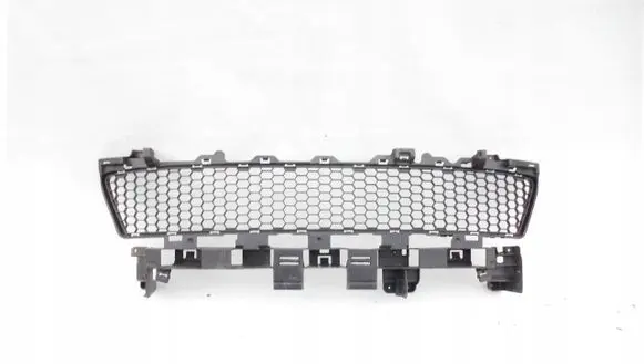 Dacia Sandero Front bumper lower grill