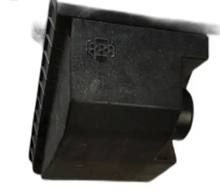 Hyundai Tucson TL Air filter box cover 28100D3400
