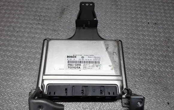 Toyota Yaris Engine control unit/module 0281011126 8966152890