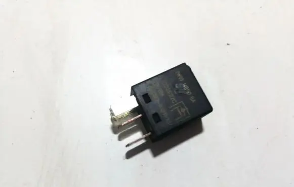Ford Mondeo Mk III Other relay 2w9314b192ba 033932c
