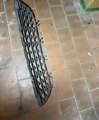 Opel Astra H Front bumper lower grill 375768702 3757687