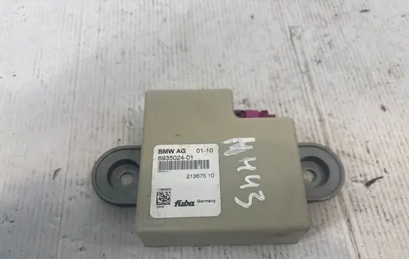 BMW X1 E84 Aerial antenna amplifier 6935024 11896900 21367510
