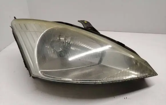Ford Focus Headlight/headlamp