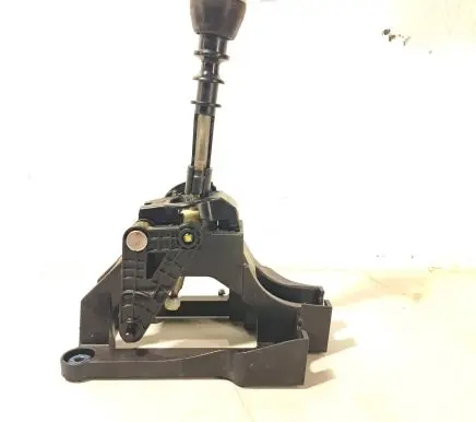 SsangYong Tivoli Gear shifter/selector 3170035000 X100MT