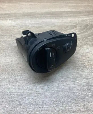 Ford Fiesta Light switch 498610