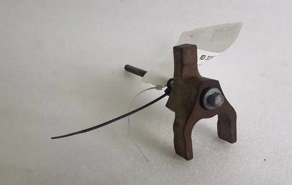Jaguar E-Pace Fuel Injector clamp holder