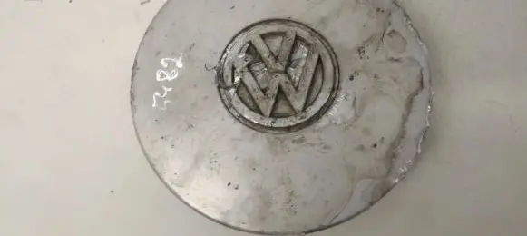 Volkswagen Golf III Original wheel cap 1h0601149h