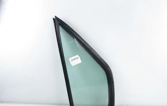 Renault Master II Front triangle window/glass 