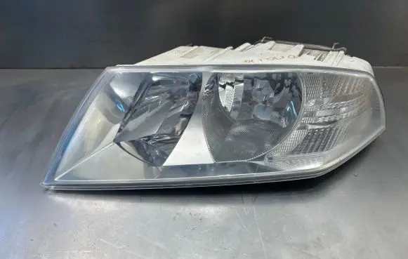 Skoda Octavia Mk2 (1Z) Headlight/headlamp