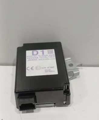 Toyota RAV 4 (XA40) Tire pressure control unit 8976042040 1584005011 10R035807