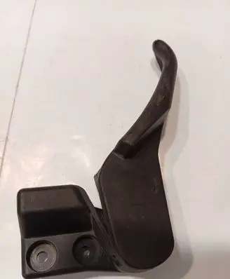 Engine bonnet (hood) release handle