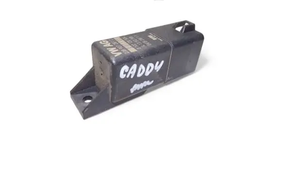 Volkswagen Caddy Glow plug pre-heat relay 038907281D