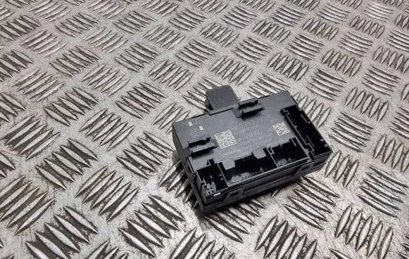 Audi A4 S4 B8 8K Door control unit/module 8K0959793R 8K0959793P A2C7325120600