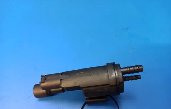 Mercedes-Benz E W212 Vacuum valve 0025407097