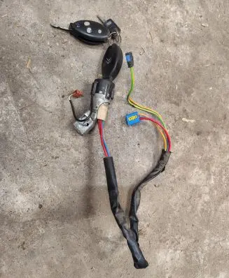 Citroen C5 Ignition lock 9632897680