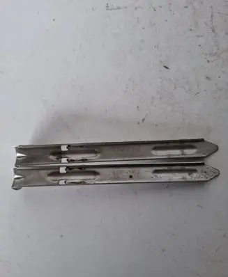 Volvo XC70 Headlight/headlamp mounting bracket 30678340