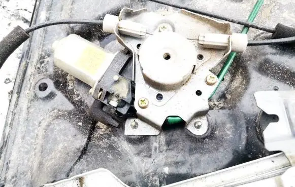 Nissan Murano Z50 Front door window regulator motor 80730cc000