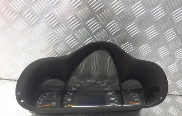Mercedes-Benz C W203 Speedometer (instrument cluster) A2035401547