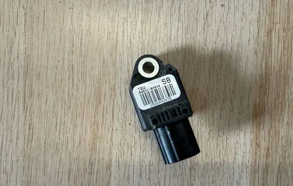 Peugeot 108 Airbag deployment crash/impact sensor 898310H040