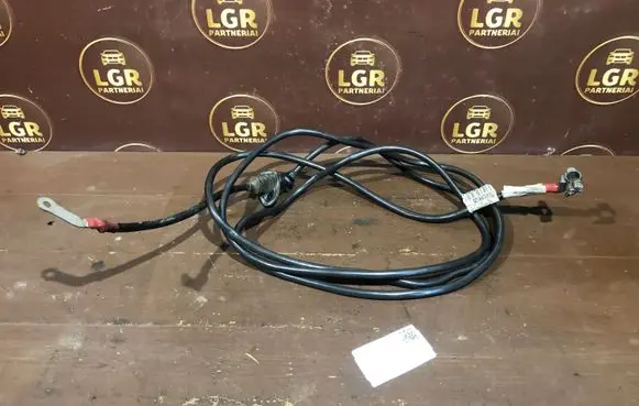 Positive cable (battery)