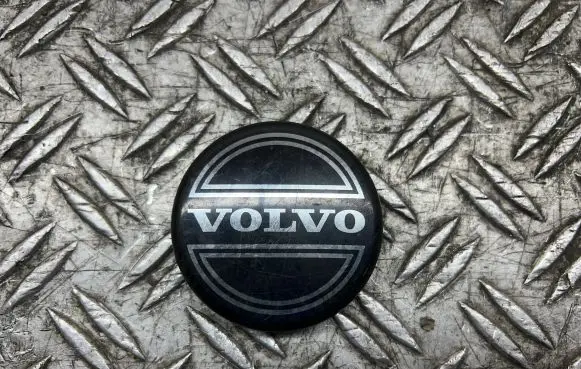 Volvo S60 Original wheel cap 8646379