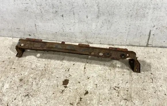 Ford Focus Bottom radiator support slam panel 