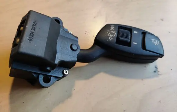 BMW 5 E60 E61 Wiper control stalk 6924106