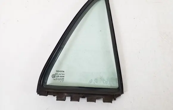 Rear vent window glass