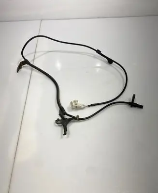 Toyota Yaris ABS brake wheel speed sensor 89542 8954228100