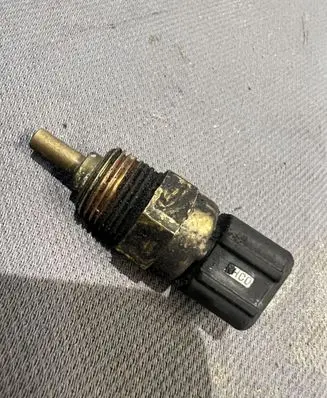 Hyundai Tucson JM Coolant temperature sensor 