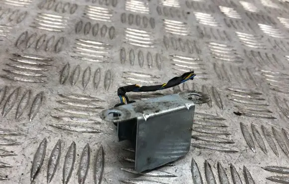 BMW 5 E60 E61 Acceleration sensor 14520491