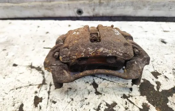Audi 80 90 B3 Front brake caliper