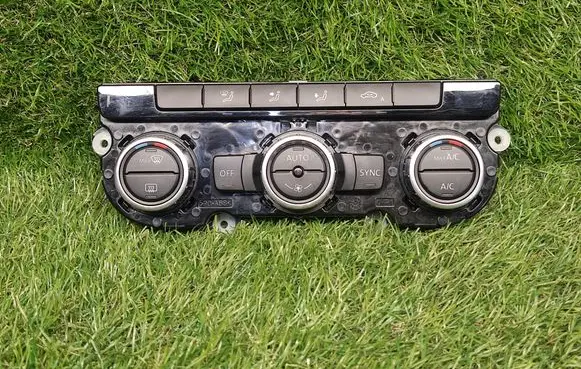 Volkswagen Jetta VI Climate control unit 3AA907044AQ 5HB01127710