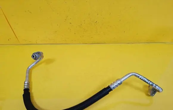 Chrysler Voyager Air conditioning (A/C) pipe/hose 