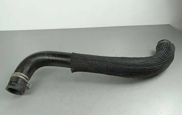 Jeep Grand Cherokee Engine coolant pipe/hose
