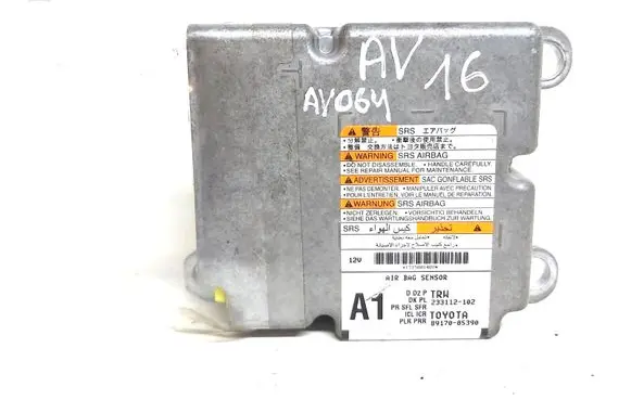 Toyota Avensis T270 Airbag control unit/module 8917005390 233112102