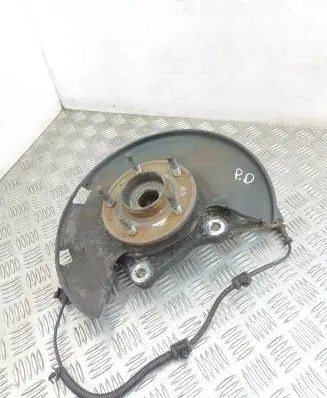 Opel Zafira C Front wheel hub 12774824 367973422