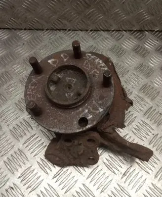 Nissan Serena Front wheel hub