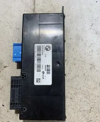 BMW 5 F10 F11 Gateway control module 9266409