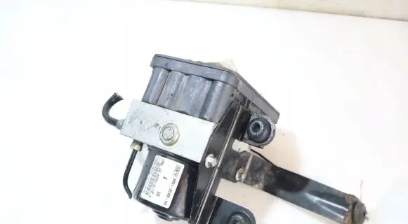 Ford Focus ABS Pump 100960-01153