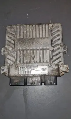 Volvo V50 Engine control unit/module 30729518 5WS40212GT