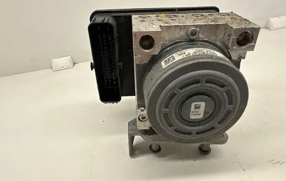 Mercedes-Benz C W205 ABS Pump A2539011400 28515654112 10091515673