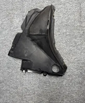 BMW 7 G70 Rear bumper underbody cover/under tray 51759498271 9498271 21105310