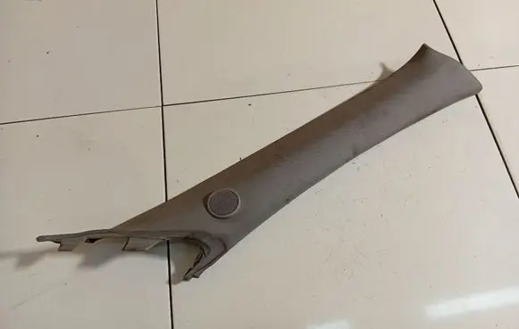 Nissan Primera (C) pillar trim 76911AV700