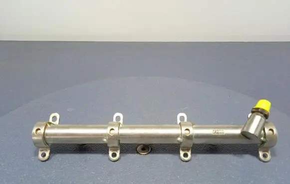 Fuel main line pipe