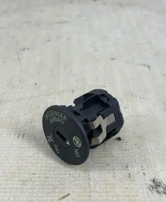 BMW 5 F10 F11 Passenger airbag on/off switch 9326501
